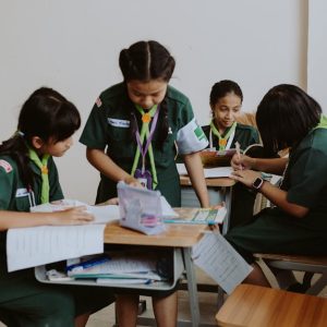 إدارة الضيافة وخدمة الضيوف في الفنادق