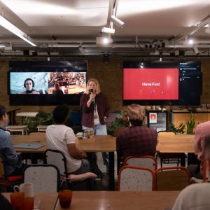 المراسلات والتقارير الإدارية