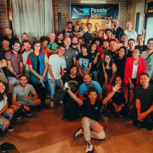 المهارات الكتابية واللغوية في كتابة التقارير والرسائل الإدارية