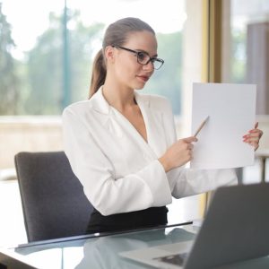 إعداد وتأهيل القيادات الإدارية