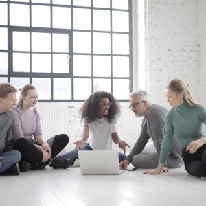 إعداد وتأهيل القيادات الإدارية