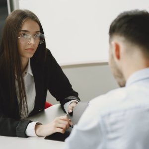     التطبيق العملي لتوازن فصي المخ في الأداء البشري