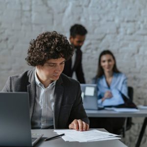 المرأة والعمل التطوعي