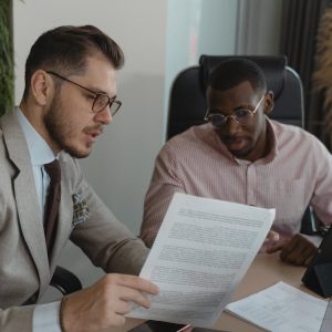 تطبيقات السلامة والصحة المهنية في المنشآت الطبية