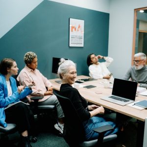 التنظيم الإداري وإعداد الهياكل التنظيمية