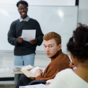 اتخاذ القرارات وحل المشكلات بأسلوب إبداعي