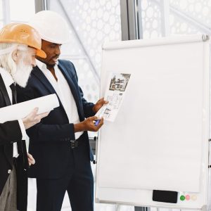 فن الخطابة والعرض والإلقاء