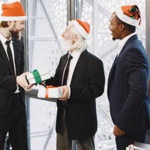 مهارات التفاوض للقانونيين وإعداد وإدارة المناقصات والعقود