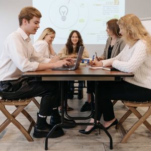 Professional salesperson and customer retention techniques