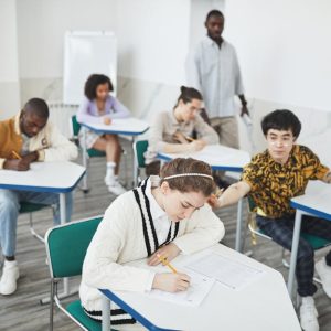 مهارات فهم الذات والتحكم في الانفعالات