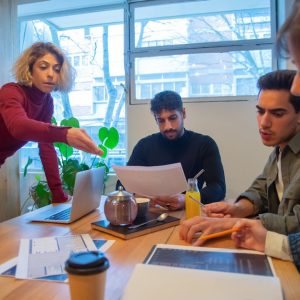 تنمية المهارات السلوكية والفنية للسكرتارية الخاصة والفنية