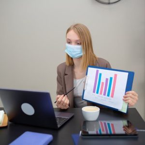 مهارات التفاوض للقانونيين وإعداد وإدارة المناقصات والعقود