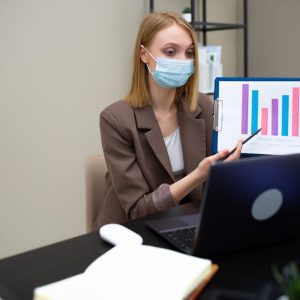 المرأة والعمل التطوعي