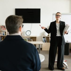 مهارات إدارة ضغوط العمل وإدارة الوقت وتحديد الأولويات