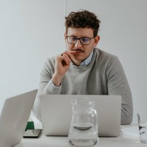 اتخاذ القرارات وحل المشكلات بأسلوب إبداعي