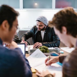 تطبيقات السلامة والصحة المهنية في المنشآت الطبية