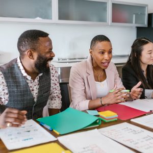 استخدامات الحاسب الآلي لتصميم مواقع على شبكة الإنترنت