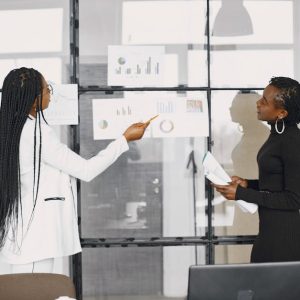 إدارة وتسويق الضيافة والسياحة