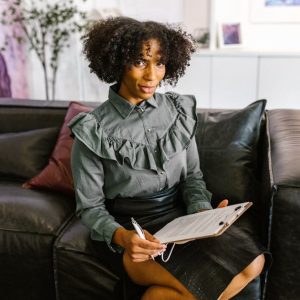 اخصائي استدامة عقارية (Real estate sustainability specialist)