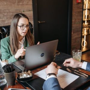 السياسات الحديثة لشؤون الأفراد والعاملين