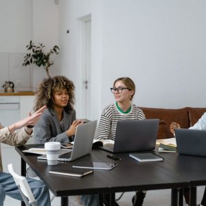 تطوير كفاءات القيادة الذاتية