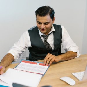 تطبيقات السلامة والصحة المهنية في المنشآت الطبية