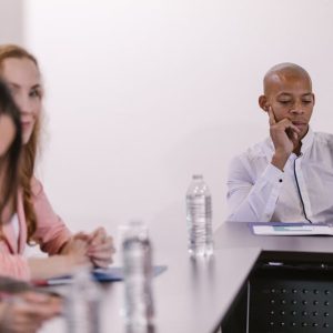 أنظمة الأجور والتعويضات والعوائد