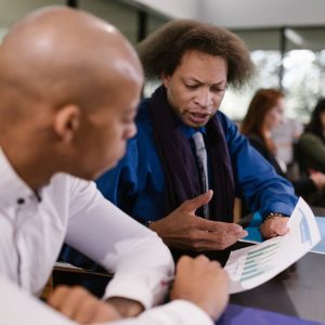 إدارة البيانات وتحليل المعلومات