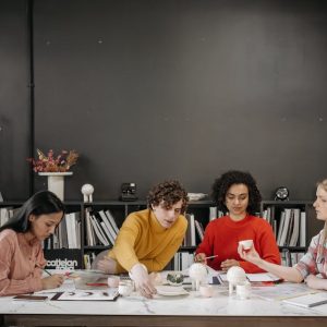 تنمية مهارات الإقناع والعرض