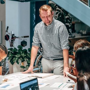 مهارات الذكاء الاجتماعي للمنظمين والمرشدين السياحيين