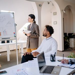 التقينات الحديثة لإدارة الموارد البشرية إلكترونيا