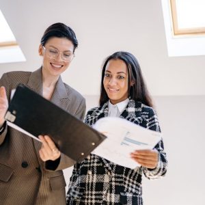 تنمية مهارات القانونيين