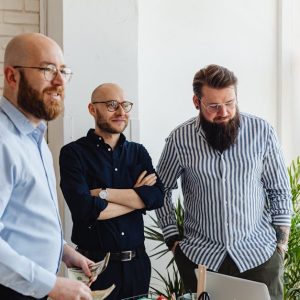 تطوير المهارات وتعزيز الكفاءات المهنية