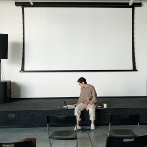 الإبداع والتميّز في الكتابات والمراسلات الحكومية