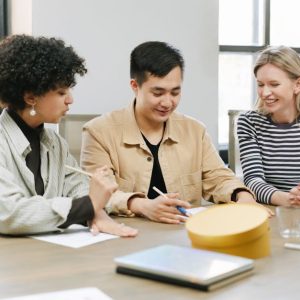 المعايير العالمية في التوظيف والاختيار والتعيين