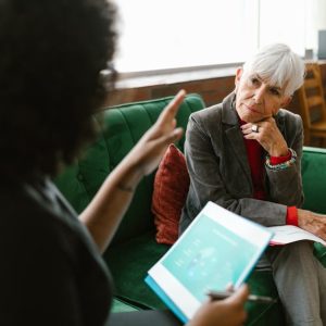 إدارة الضيافة وخدمة الضيوف في الفنادق