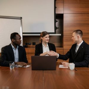 اخصائي استدامة عقارية (Real estate sustainability specialist)