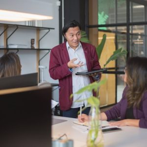 الاتجاهات الحديثة في إدارة المخازن والمشتريات والشراء الإلكتروني