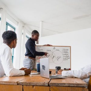 المعايير الحديثة لسياسات وإجراءات شؤون الموظفين - للنساء