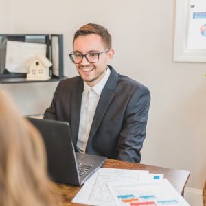 تشجير المرافق الحكومية والعامة