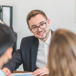 مفاهيم وممارسات التأمين الطبي