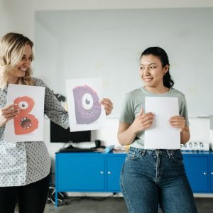 فن كتابة التقارير والرسائل والمذكرات الرسمية