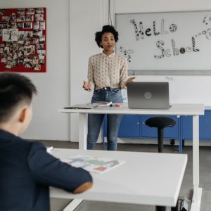 تطوير الخدمات اللوجستية المتكاملة في صناعة النقل