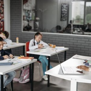 تنمية وتأهيل مسؤولي التطوير الإداري