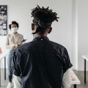 المهارات المتقدمة في مكافحة الحرائق وعمليات الإنقاذ