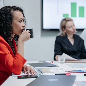 تطبيقات السلامة والصحة المهنية في المنشآت الطبية