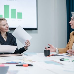 المهارات المتقدمة في مكافحة الحرائق وعمليات الإنقاذ