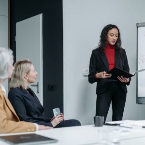 استراتيجيات التفاوض وتكتيكات عمليات المفاوضة البيعية