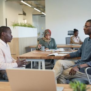 المعايير العالمية في التوظيف والاختيار والتعيين