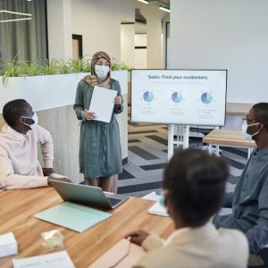 إدارة وتسويق الضيافة والسياحة